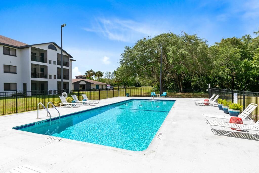 Oasis 203 - Symmetry & Serenity Titusville Exterior foto