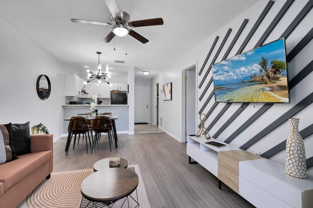 Oasis 203 - Symmetry & Serenity Titusville Exterior foto