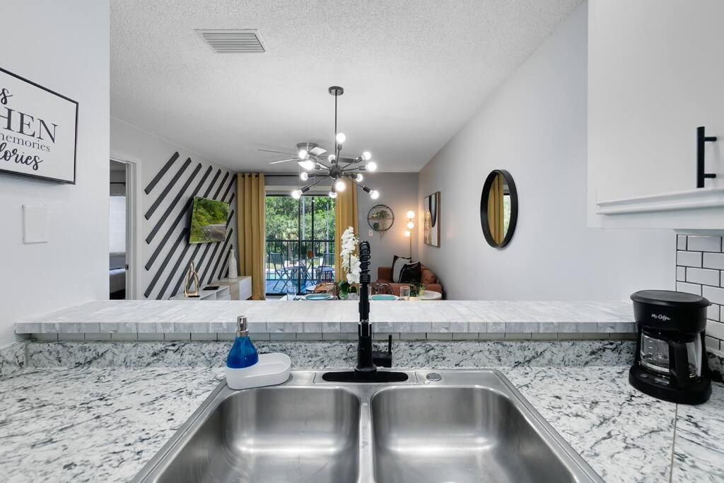 Oasis 203 - Symmetry & Serenity Titusville Exterior foto